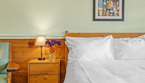 Standard Room, 1 Queen Bed