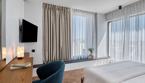 Superior Double Room, City View