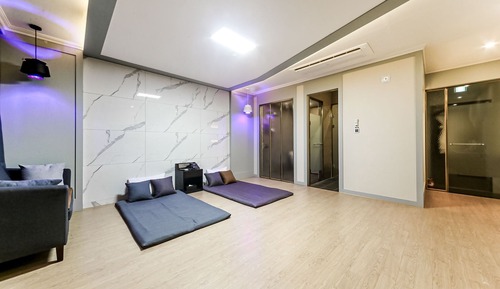 Room (Deluxe Ondol (3 Person Ondol+SPA+Brea)