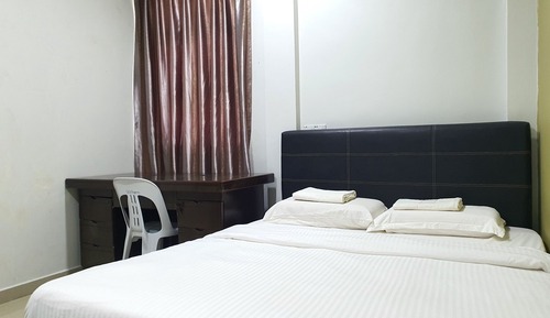 Room, Private Bathroom