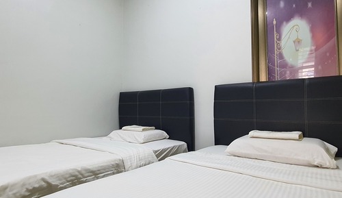 Twin Room, Private Bathroom