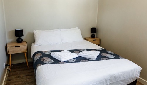 One Bedroom Cabin - Sleeps 2
