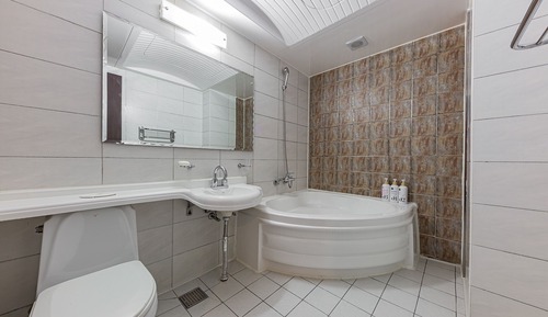 Room (Ondol-Large (For 2/ Up to 5 people))