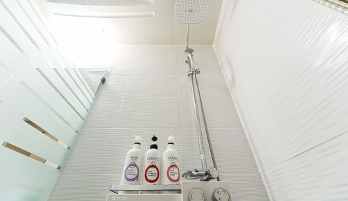 Room (Family Ondol for 2 Breakfast (Netflix)