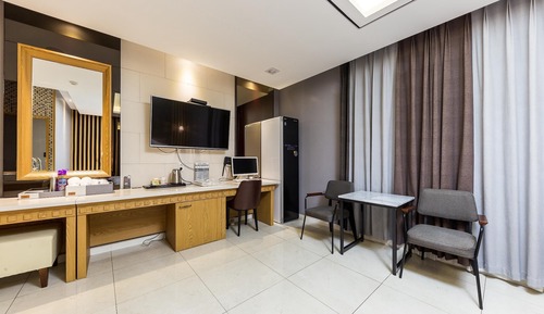 Room (Standard free breakfast (large whirlp)