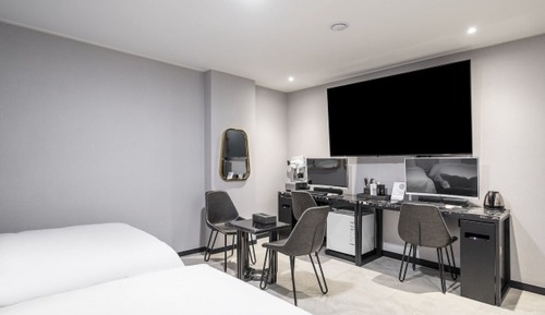 Room (Twin Room-Early check-in (Netflix/sty)