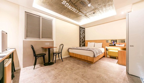 Room (VIP styler (open special price-air pu)