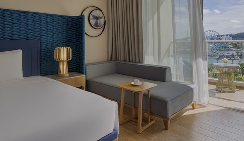 Room, 1 King Bed, Balcony, Park View