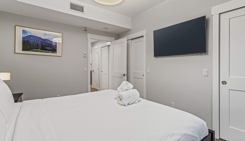 T207A One Bedroom Condo