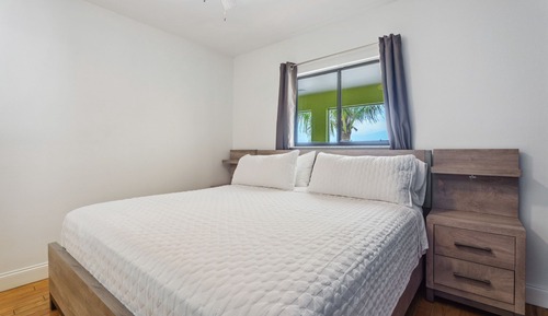 Deluxe Suite (Second Floor Only)