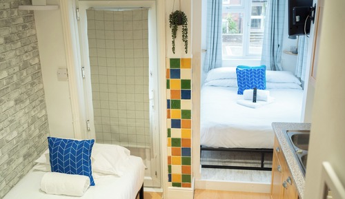 Classic Triple Room, Private Bathroom (Room G3)