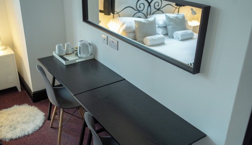 Comfort Double Room, Private Bathroom (Room 10)