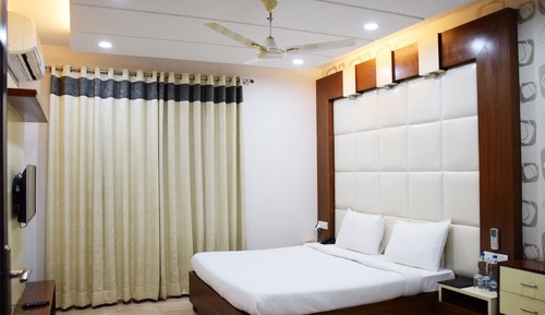 Standard Double Room, 1 King Bed, Balcony