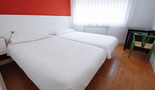 Twin Room, Private Bathroom