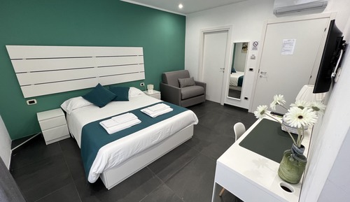 Double Room, Balcony (Green)