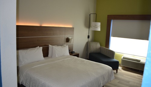 Standard Room, 1 King Bed, Accessible (Hearing)