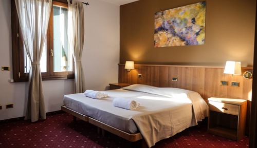 Classic Triple Room
