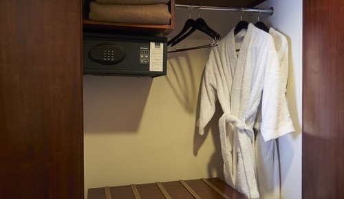 Superior Room with 2 single beds, lake view (sunrise)