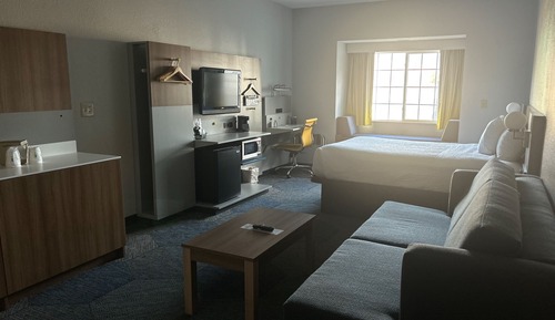 Studio Suite, 1 Queen Bed, Non Smoking