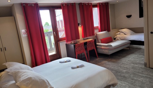 Deluxe Triple Room