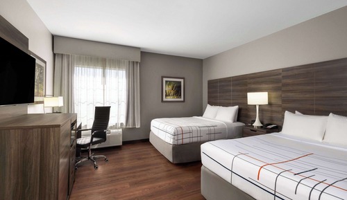 Room, 2 Queen Beds, Accessible, Non Smoking (Mobility,Hearing,Tub w/Grab Bars)