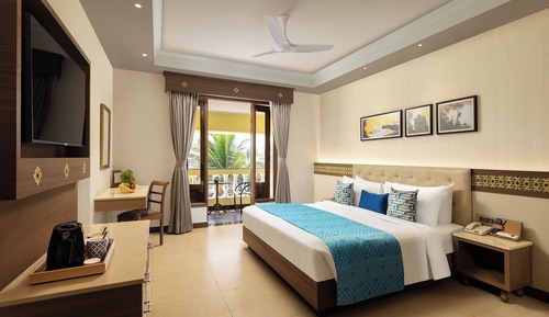 Deluxe Room, 1 King Bed, Garden View