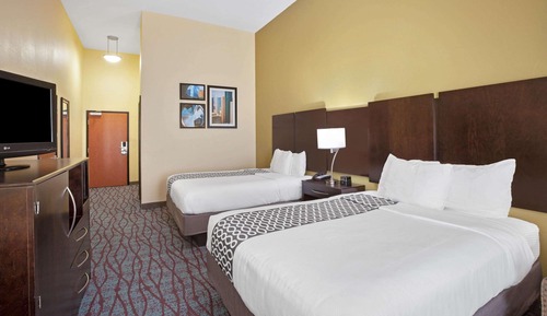 Standard Room, 2 Queen Beds, Accessible, Non Smoking (Hearing Accessible, Grab Bars in Tub)