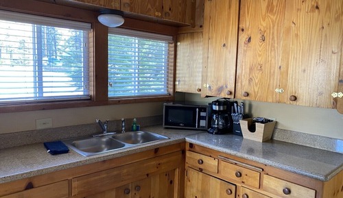 Family Cabin, Private Bathroom, Mountain View (030 3BR 1Q 1Q 1F 1FT)
