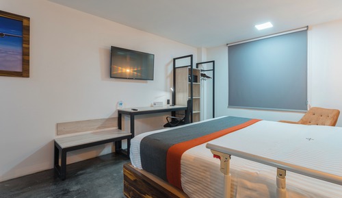 Executive Room, 1 King Bed, Mobility Accessible