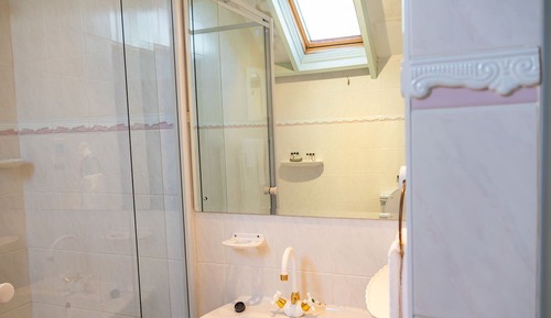 Comfort Double or Twin Room (Upstairs Madelief)