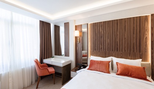 Deluxe Room, 1 Queen Bed