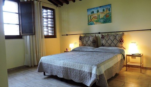 Comfort Double or Twin Room, Shared Bathroom