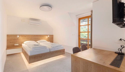 Double Room, Balcony