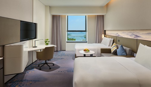 Standard Room, 2 Twin Beds, Lake View