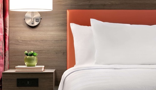 Studio Suite, 1 King Bed, Non Smoking