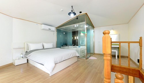 Superior Room (Charming)