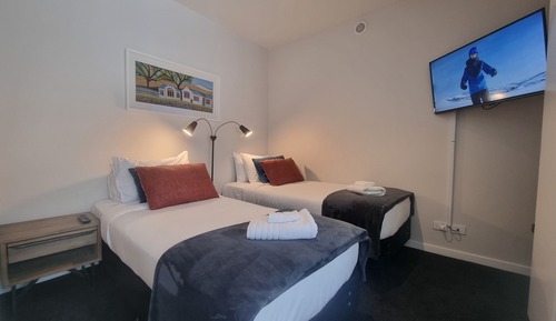 Penthouse, 2 Bedrooms, Mountain View