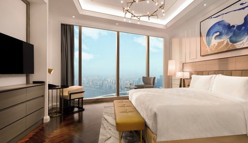 Suite, 1 King Bed, River View