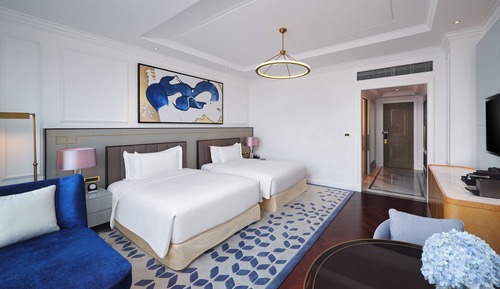 Room, 2 Twin Beds, River View