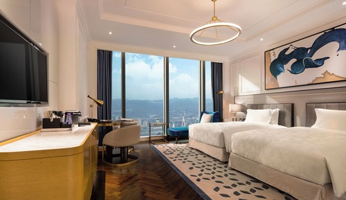 Deluxe Room, 2 Twin Beds, River View