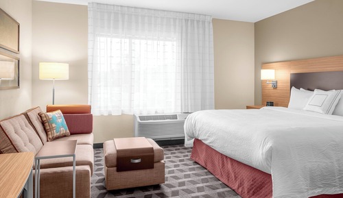 Studio, 1 King Bed with Sofa bed, Non Smoking (Mobility Accessible, Tub)