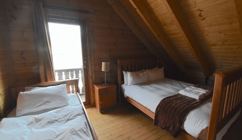 Chalet (10 Sleeper)