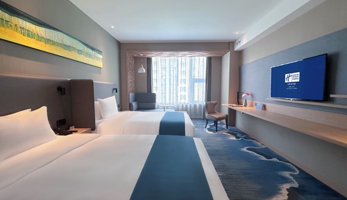 Standard Room, 2 Twin Beds (High Floor)