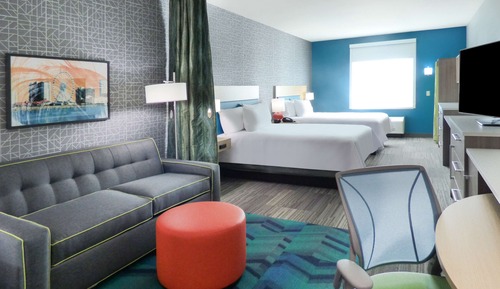 Studio, 2 Queen Beds, Accessible, Bathtub