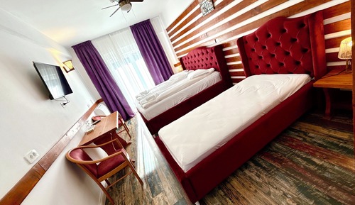 Comfort Triple Room