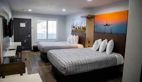 Single Room, 2 Queen Beds