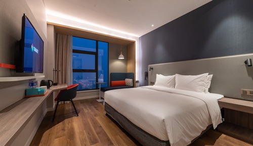 Standard Room, 1 King Bed, Accessible