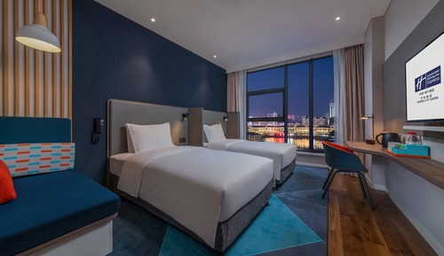 Standard Room, 2 Twin Beds (Extra Floor Space)