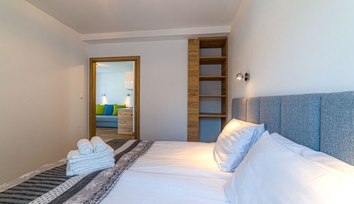 Deluxe Apartment (2)