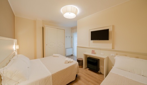 Classic Triple Room